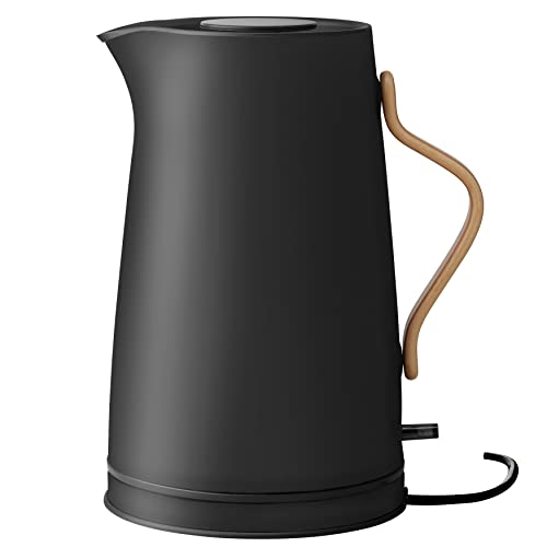Stelton Wasserkocher Emma - Elektrischer Kocher - Kaffee- & Teekanne, skandinavisch - Filter, Trockenkoch-Sicherheitsschalter mit Abschaltung, Buchenholzgriff - 1,2 Liter, Mattschwarz, EU-Stecker